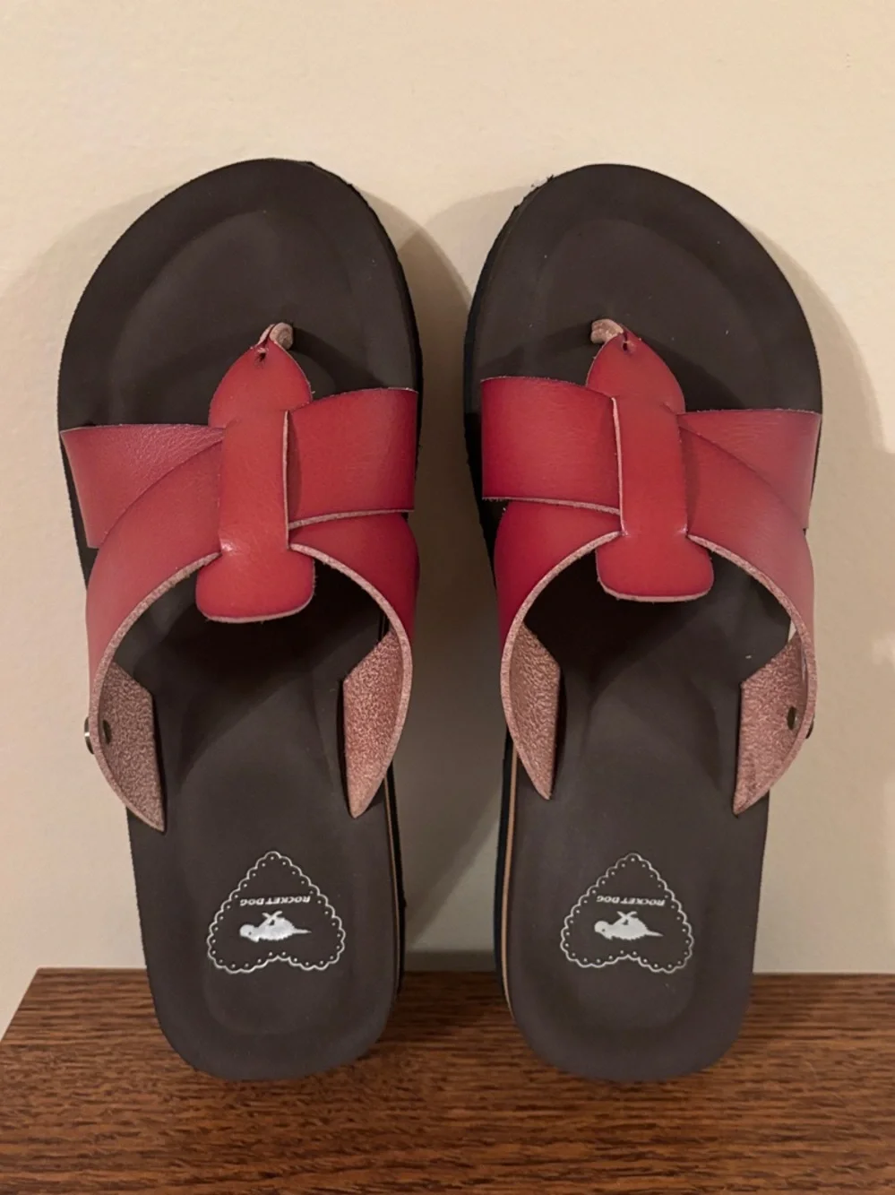Rocket Dog brown leather slides